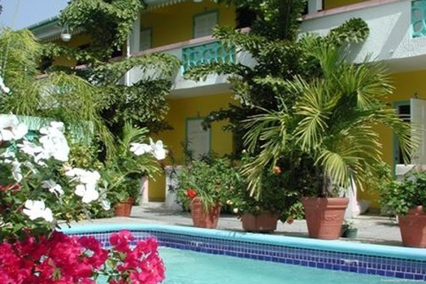 Turquoise Shell Inn (Simson Bay Village)
